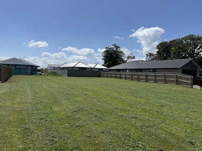 /international/nz/puanga-street-hawera-taranaki-320095759501/