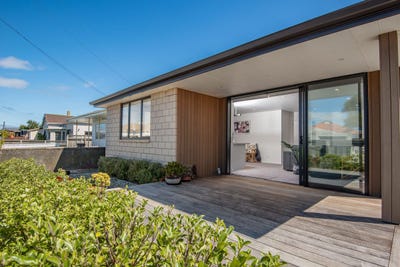 /international/nz/eskvale-street-saint-kilda-otago-320096838070/