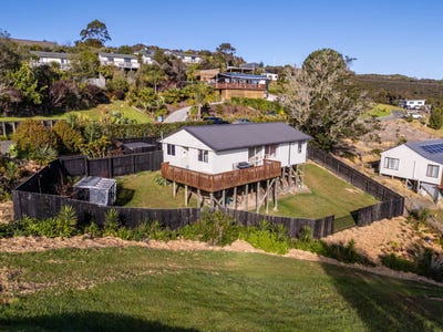 /international/nz/ash-grove-circle-paihia-northland-320093263297/
