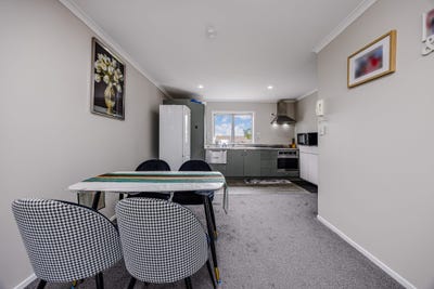 /international/nz/shirley-road-papatoetoe-auckland-320108594098/
