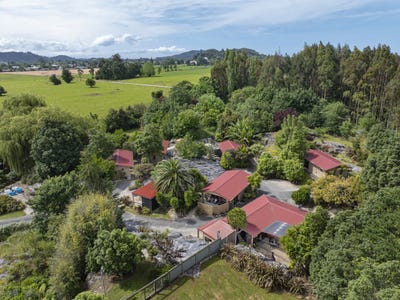 /international/nz/takaka-valley-highway-takaka-tasman-320105418667/