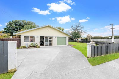 /international/nz/clevedon-road-papakura-auckland-320100730729/