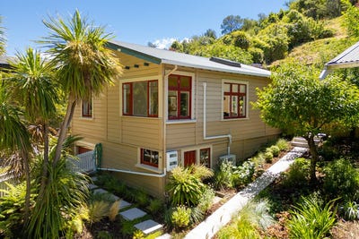 /international/nz/hastings-street-washington-valley-nelson-320104884727/