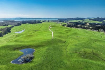 /international/nz/journeys-end-tapora-auckland-320100272476/