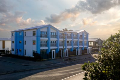 /international/nz/marine-parade-north-new-brighton-canterbury-320108287739/