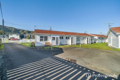 /international/nz/high-street-taita-wellington-320108135146/