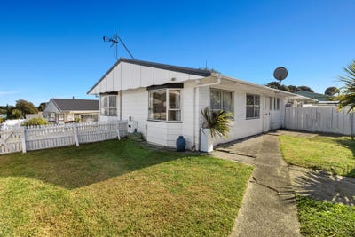 /international/nz/herekawe-drive-spotswood-taranaki-320107670136/