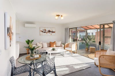 /international/nz/apollo-place-papanui-canterbury-320107861756/