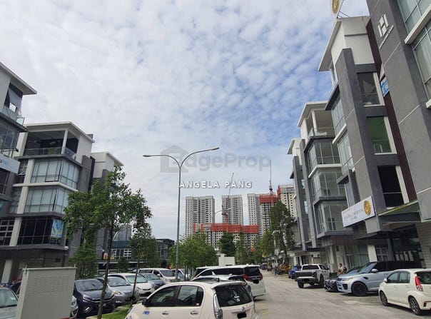 Jalan Equine, Bandar Putra Permai, Selangor, Seri Kembangan, Selangor 0