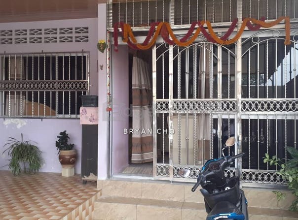Jalan 4 Taman Tan Sri Manickavasagam, Semenyih, Selangor 43500