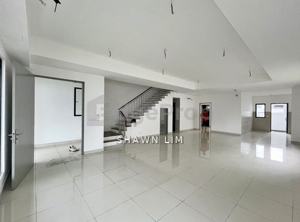 Jalan Persiaran Tropicana, Kajang, Selangor 43500