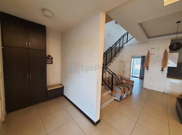Jalan D'Alpinia 1 - 7, Puchong South, Selangor 47120