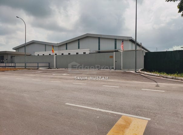 Jalan Telok Mengkuang, Telok Panglima Garang, Selangor 42500