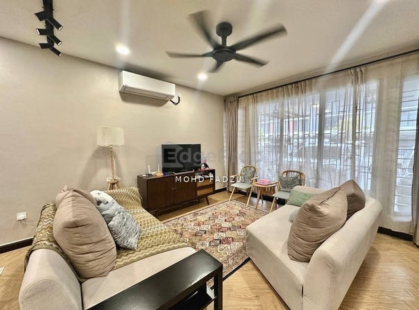 Persiaran Elmina, Sungai Buloh, Selangor 40160