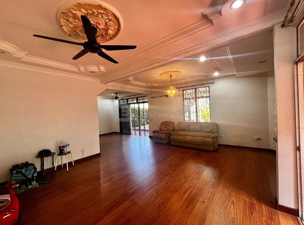 Jalan Ukay Bistari, Ampang, Selangor 68000