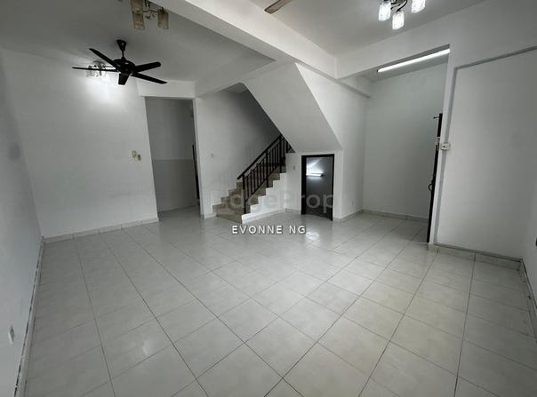 Jalan HP 1, Semenyih, Selangor 43500