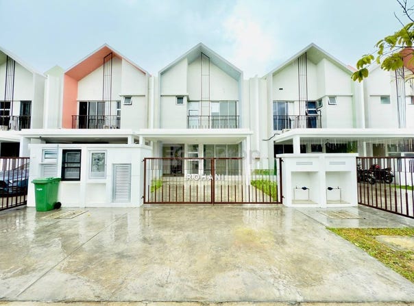 Jalan Bangi Lama, Semenyih, Selangor 43500
