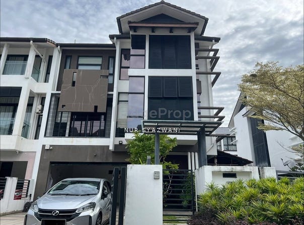 Jalan Elektron U16, Denai Alam, Selangor 63000