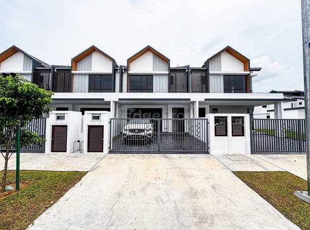 Jalan Pintas Dengkil-Putrajaya, Sepang, Selangor 43900