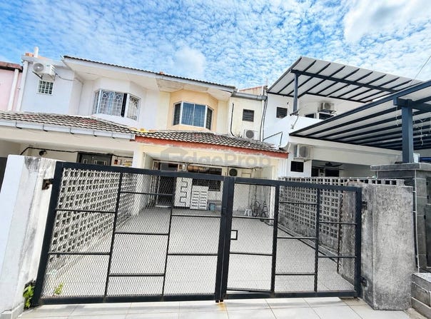 Off Persiaran Kota Perdana, Seri Kembangan, Selangor 43300
