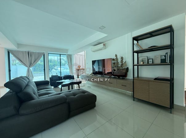 Jalan Desa Meringin, Kajang, Selangor 43000
