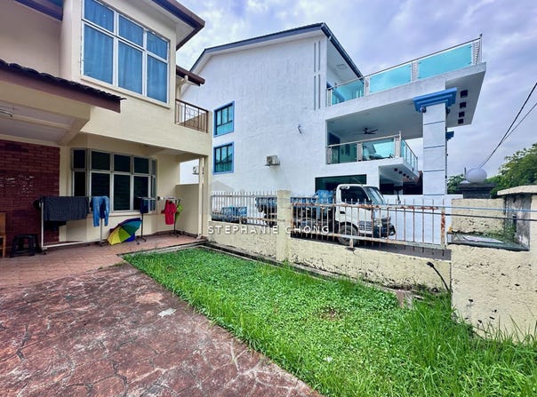 Jalan PU 1/2, Puchong, Selangor 47100