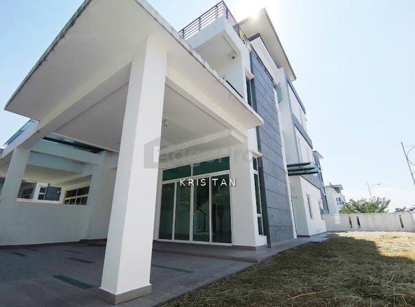 Jalan Suria Villa, Kajang, Selangor 43000