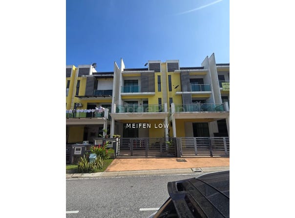 Jalan UT (Ukay Tropika), Ulu Kelang, Selangor 68000