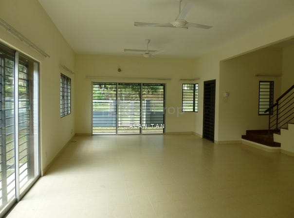 Jalan Elektron U16/89, Shah Alam, Selangor 40160