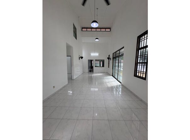 Jalan Puteri, Taman Puteri Wangsa, Ulu Tiram, Johor 81800