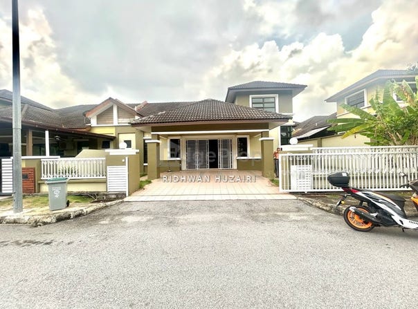 Jalan Warisan Puteri, Seremban, Negeri Sembilan 70400