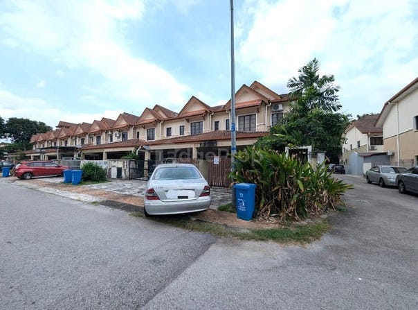 Persiaran Pulau Angsa, Shah Alam, Selangor 40170