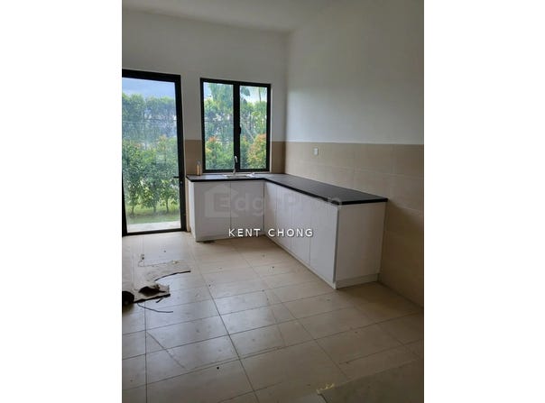 Lebuh Diamond, Semenyih, Selangor 43500