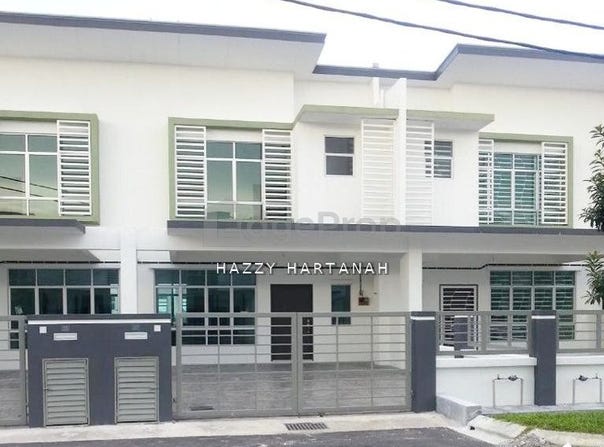 Persiaran Hill Park, Puncak Alam, Bandar Puncak Alam, Selangor 42300