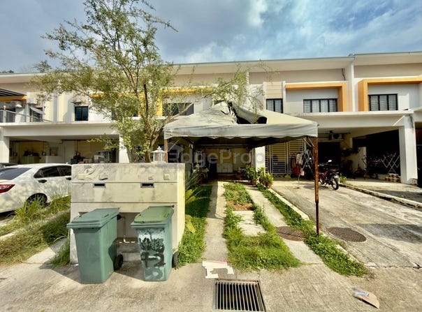 Jalan Kesume, Semenyih, Selangor 43700