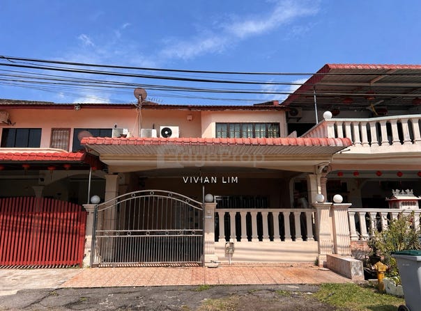 Jalan Tasik Ria, Tangkak, Johor 84900