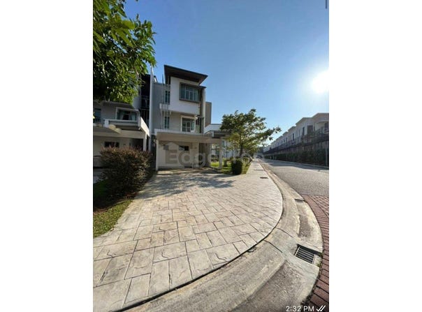 Jalan Schubert, Cyberjaya, Selangor 63000