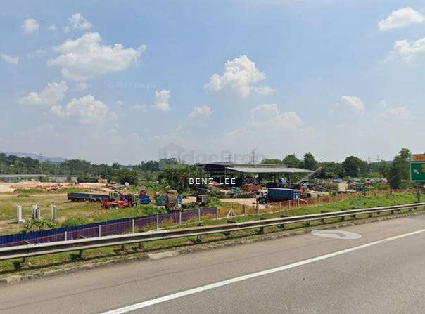 Sungai Bakau Persimpangan, Rawang, Selangor 48000