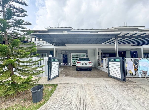 Persiaran Warisan, Sepang, Selangor 43900