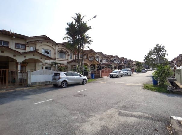 Jalan Mutiara Subang, Subang, Selangor 47500