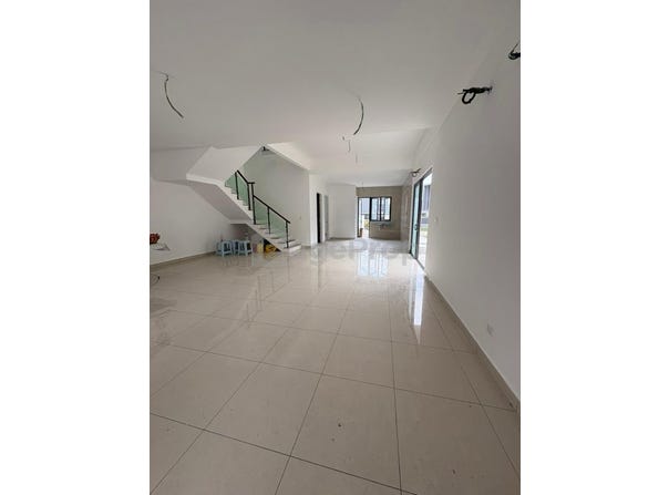 L, Puncak Jalil, Selangor 43300