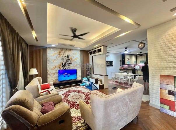 Jalan Warisan Mulia 4/1, Kota Warisan, Sepang, Selangor 43900