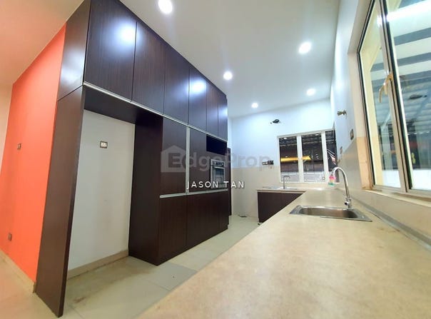 Jalan Kemuning Permai, Shah Alam, Selangor 40460