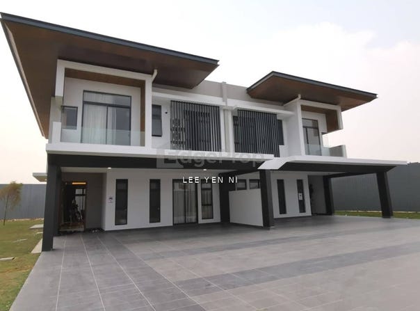 Jalan Metro 1/x, Puchong, Selangor 47100