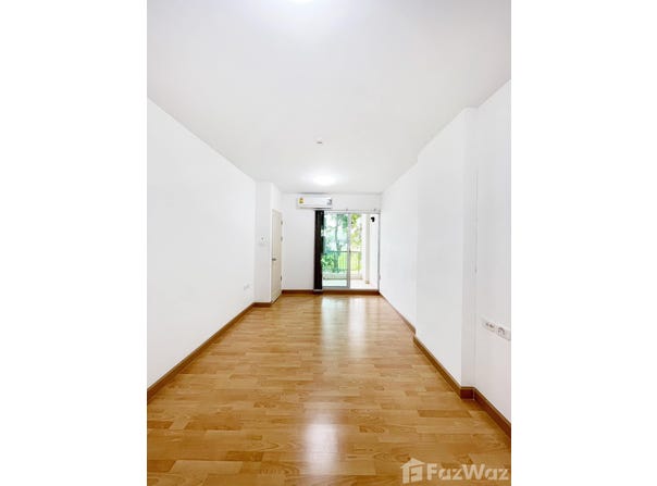 11/99, Huai Khwang, Bangkok, 10310 Thailand, Huai Khwang, 