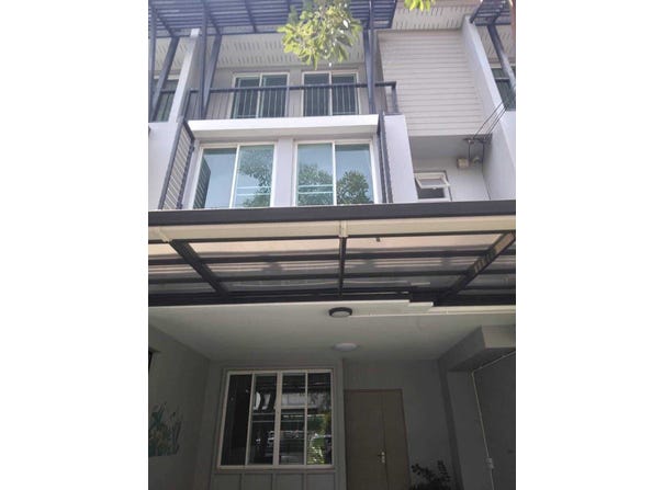 Eskimo Studio, Chorakhe Bua, Lat Phrao, Bangkok, 10230 Thailand, Lat Phrao, 