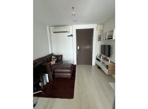 YLG, 653 ถนน นราธิวาสราชนครินทร์, Thung Maha Mek, Sathon, Bangkok, 10120 Thailand, Sathon, 