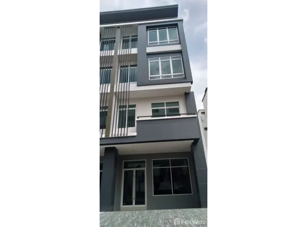 Ark Insight Co., Ltd. Soi Watthana Niwet 4 Yaek 1, Sam Sen Nok, Huai Khwang, Bangkok 10310, THA, Sam Sen Nok, Bangkok