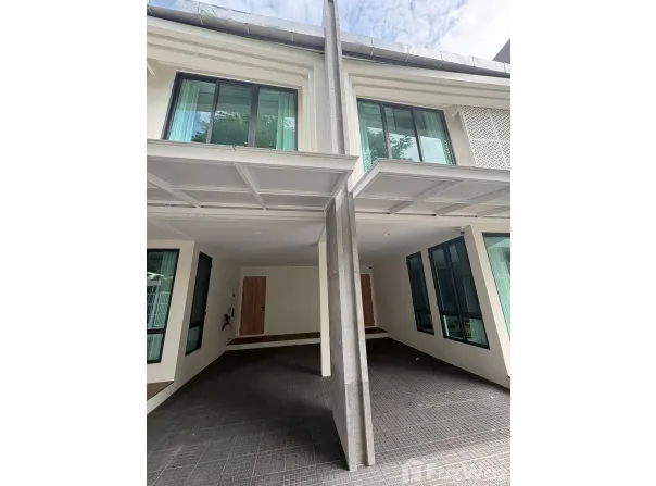229/6 Sukhumvit 49, Khlong Tan Nuea, Vadhana, Bangkok, 10110 Thailand, Vadhana, Bangkok