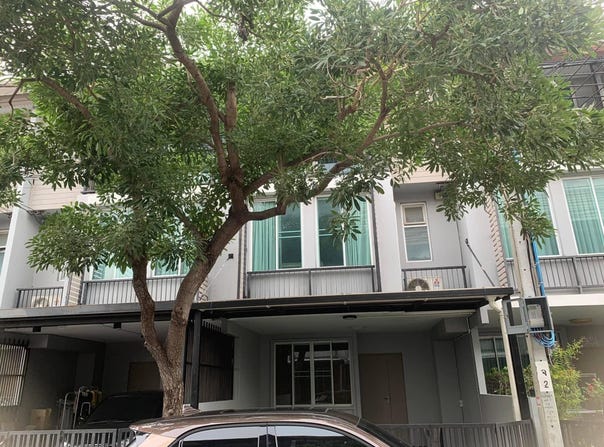 Eskimo Studio, Chorakhe Bua, Lat Phrao, Bangkok, 10230 Thailand, Lat Phrao, 